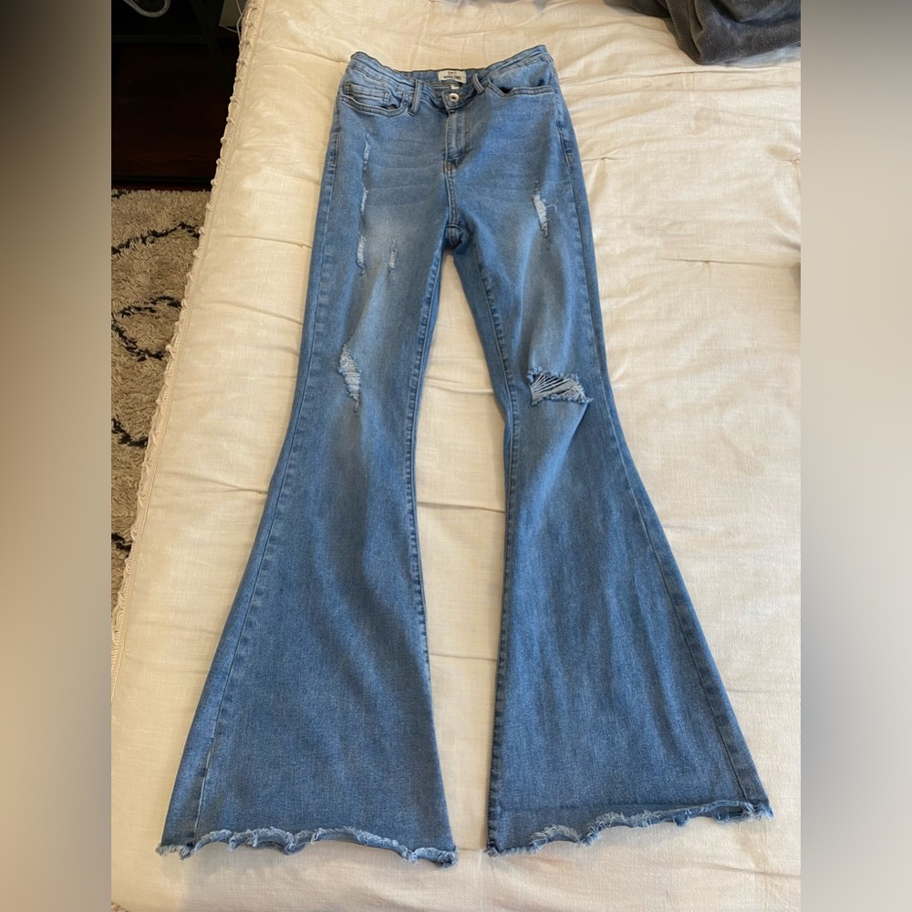 Women’s Flare Jeans